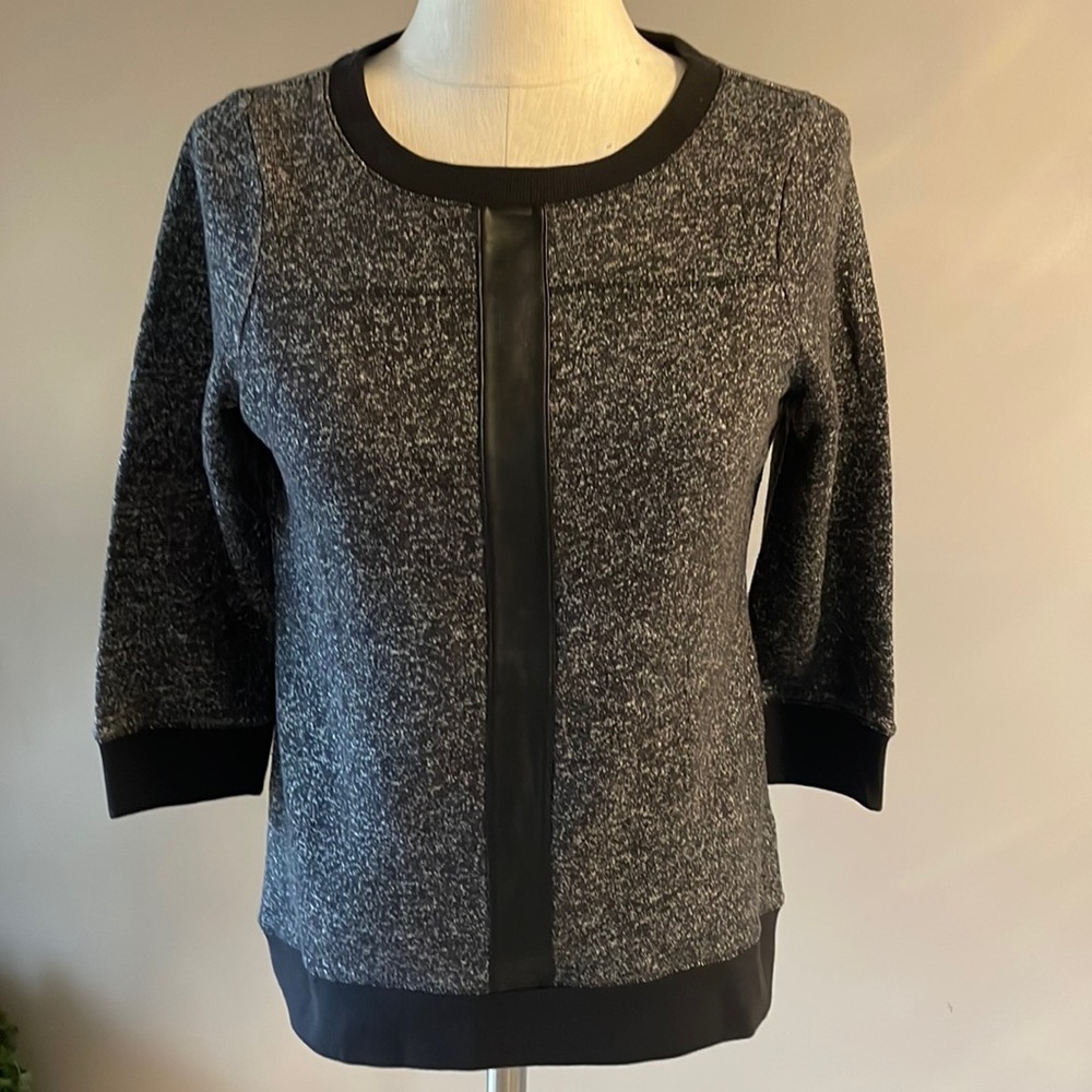 MNY Andrew Marc NY performance cotton blend top / sweatshirt faux leather trim S